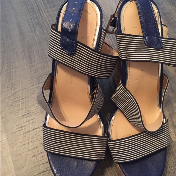 Blue Wedges - Picture 2 of 2